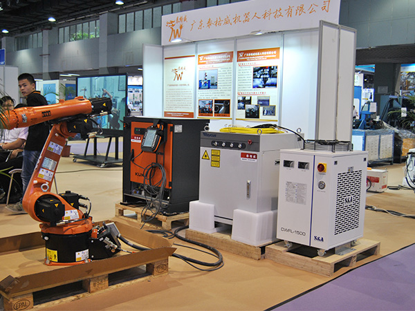 ���Ի�е�˼��⺸�ӻ���ˮ����ʲô����ά������ɢ����