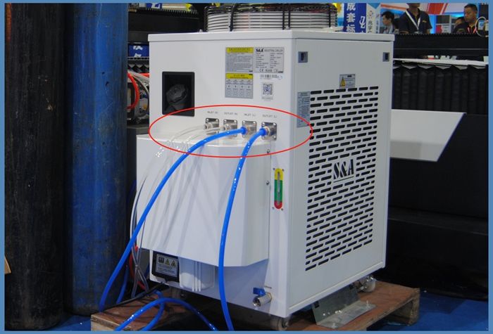 ���ں�����ˮ������������Ϊʲô�᷺����������?